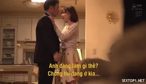 Cô giáo chủ nhiệm đến thăm cậu học trò vắng mặt thì bị bố cậu ta chuốc thuốc