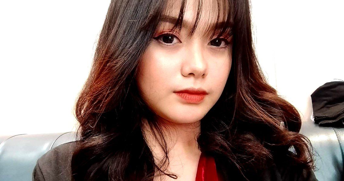 Thấy cậu học trò ngoan có em ghệ, cô giáo bắt cậu phang sml để quên đi bạn gái